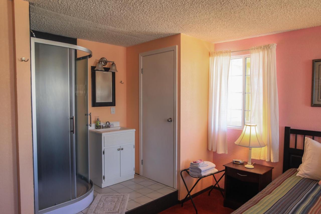 Playa Hermosa Inn At The Beach 엔세나다 외부 사진