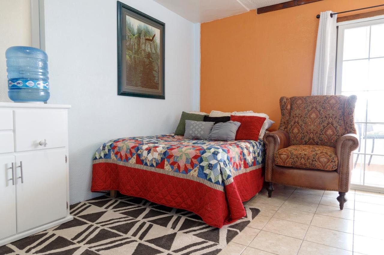 Playa Hermosa Inn At The Beach 엔세나다 외부 사진