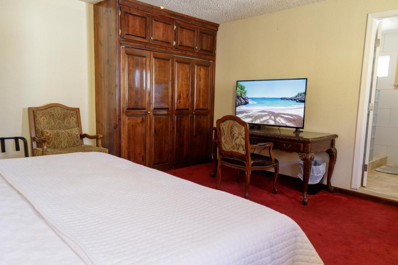 Playa Hermosa Inn At The Beach 엔세나다 외부 사진